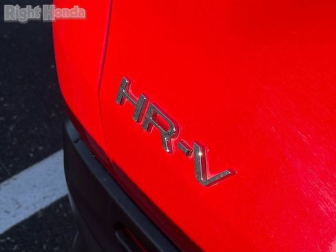 Certified 2025 Honda HR-V Sport image 10