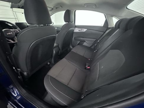 Used 2022 Kia Forte LXS FWD image 29