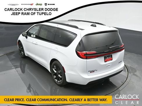 New 2026 Chrysler Pacifica Limited image 57