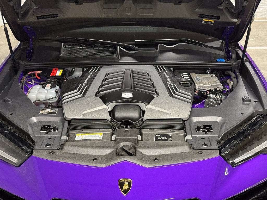 Used 2023 Lamborghini Urus Performante AWD/4WD image 38