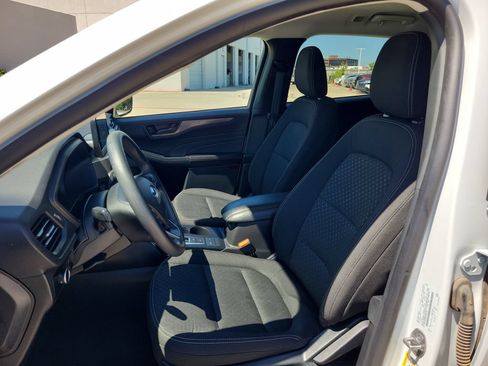 Used 2025 Ford Escape Active FWD image 17