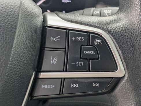 Used 2021 Toyota Sienna LE image 20