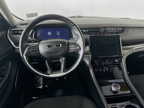 Certified 2022 Jeep Grand Cherokee L Laredo w/ Luxury Tech Group I AWD/4WD image 33