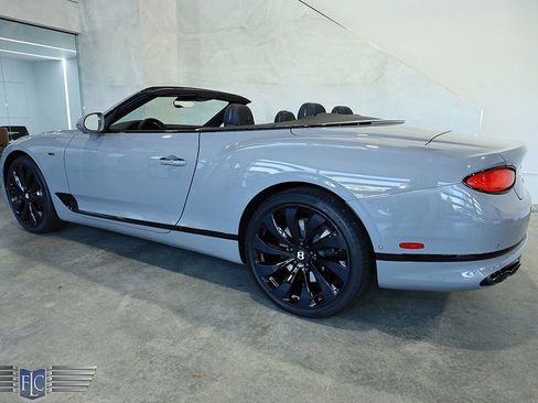 Used 2024 Bentley Continental GT V8 image 56