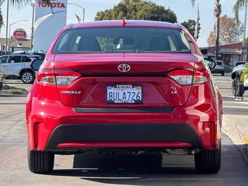 Certified 2021 Toyota Corolla LE image 6
