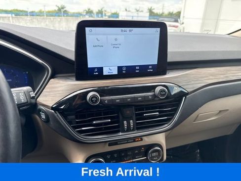 Used 2020 Ford Escape Titanium AWD/4WD image 7