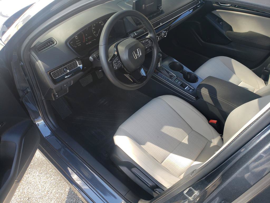 Used 2023 Honda Civic EX image 4