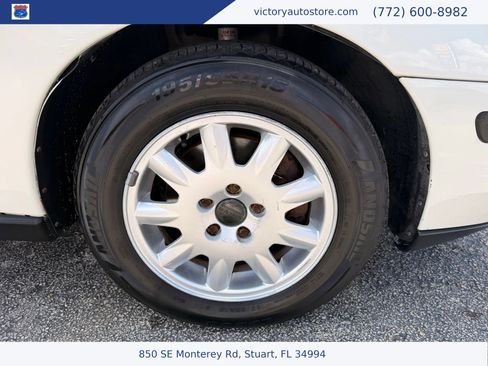 Used 2001 Volvo V70 2.4 FWD image 26
