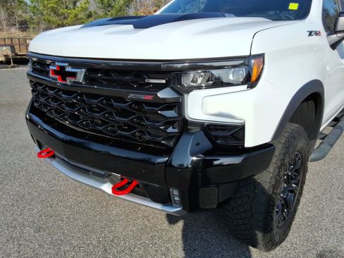 Certified 2024 Chevrolet Silverado 1500 ZR2 w/ Technology Package image 9
