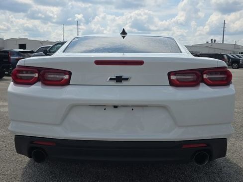 Used 2023 Chevrolet Camaro LT w/ Technology Package image 4