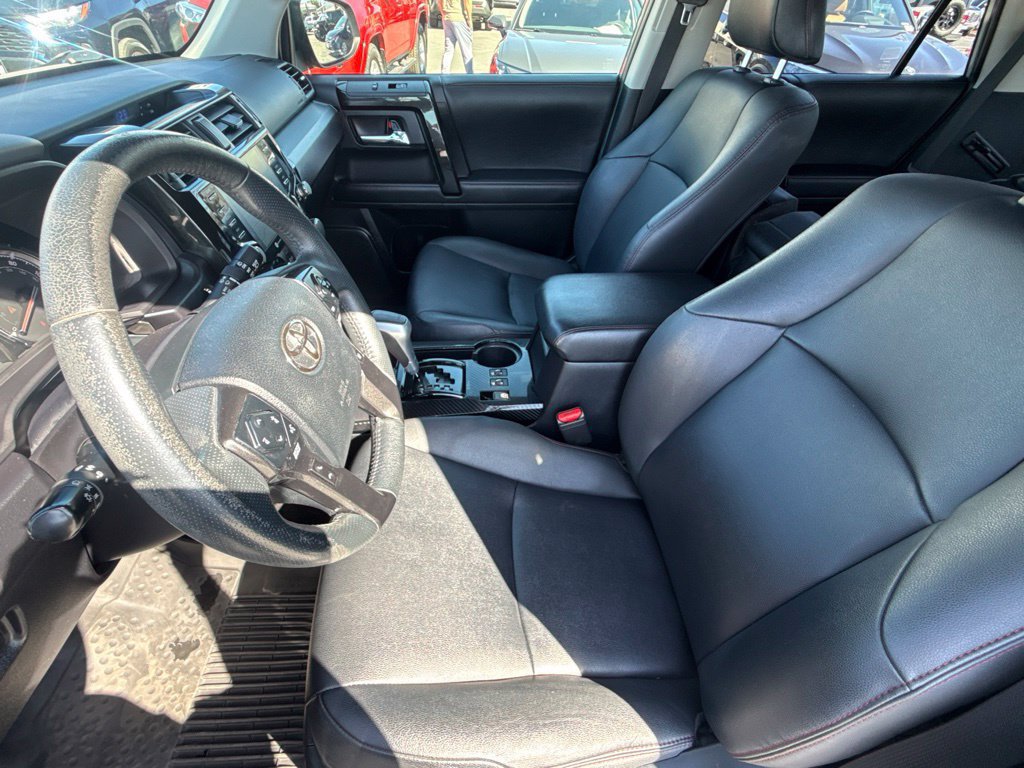 Certified 2022 Toyota 4Runner TRD Off-Road Premium AWD/4WD image 19