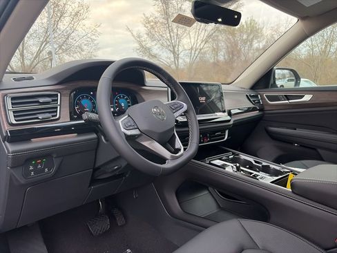 New 2026 Volkswagen Atlas SEL AWD/4WD image 11