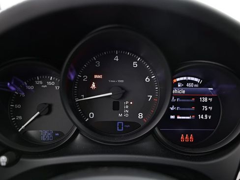 Certified 2026 Porsche Macan AWD/4WD image 33
