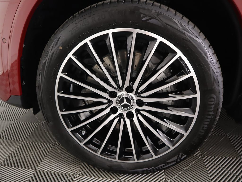 Certified 2026 Mercedes-Benz GLC 300 image 32