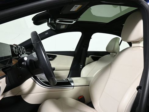 Used 2022 Mercedes-Benz C 300 4MATIC Sedan image 5