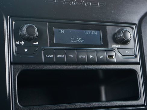Used 2019 Mercedes-Benz Sprinter 144 image 31