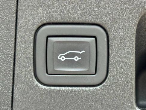 Certified 2023 Cadillac XT5 Sportv w/ Technology Package AWD/4WD image 39