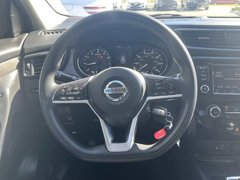 Used 2019 Nissan Rogue Sport S w/ Appearance Package image 8