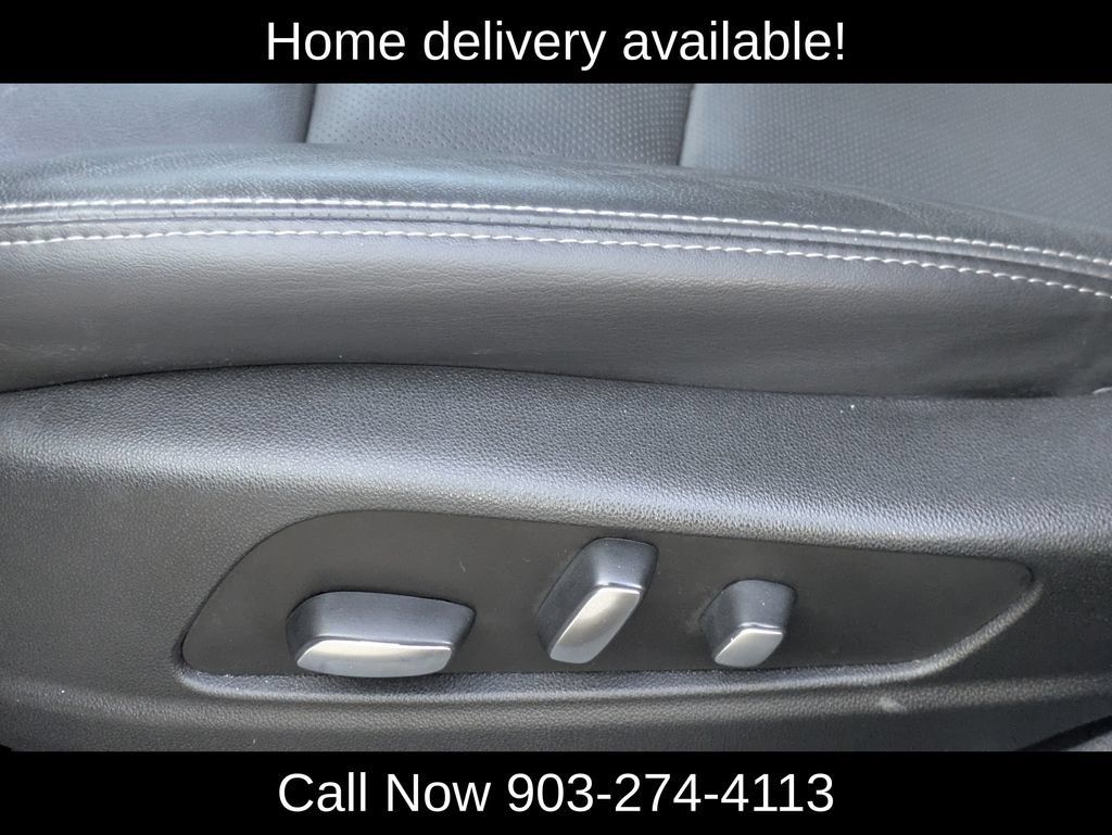 Used 2024 Cadillac XT5 Premium Luxury FWD image 30