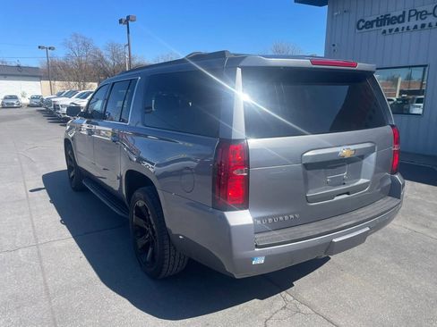 Used 2020 Chevrolet Suburban LT w/ Luxury Package image 4