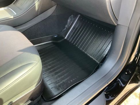 Used 2023 Tesla Model 3 Standard Range image 67