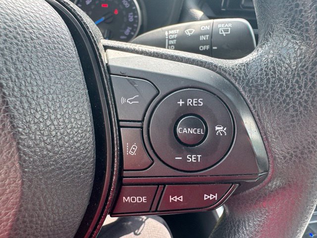 Used 2019 Toyota RAV4 LE w/ Carpet Mat Package AWD/4WD image 20