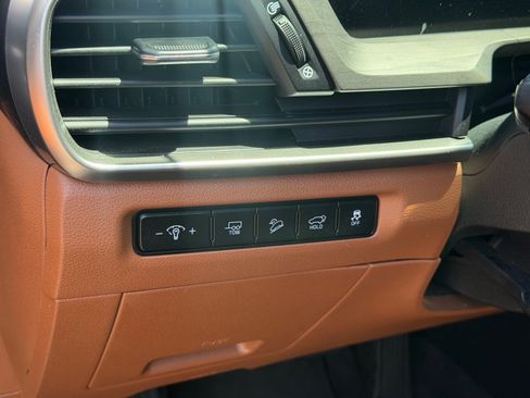 Certified 2025 Kia Telluride EX X-Line AWD/4WD image 12