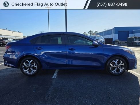 Used 2021 Kia Forte LXS image 9