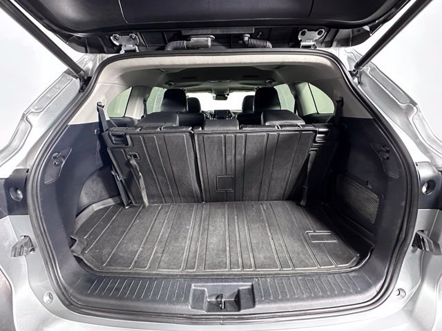 Used 2021 Toyota Highlander XLE AWD/4WD image 27