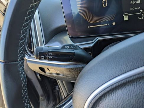 Certified 2025 Kia Sorento S w/ Panoramic Sunroof Package image 32