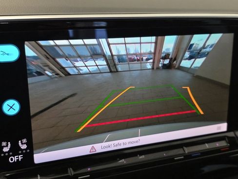 New 2026 Volkswagen Atlas SE image 4