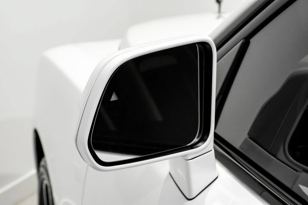 Used 2022 Rolls-Royce Cullinan Black Badge AWD/4WD image 35