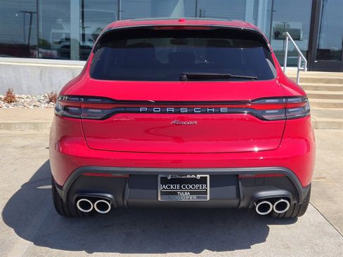 New 2025 Porsche Macan image 6