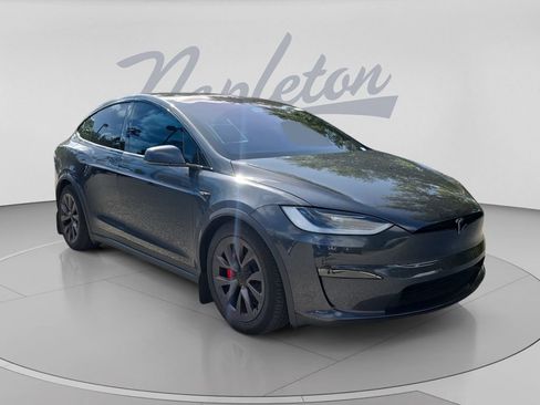 Used 2024 Tesla Model X Plaid AWD/4WD image 4
