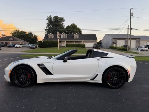 Used 2015 Chevrolet Corvette Z06 w/ 2LZ Preferred Equipment Group RWD image 17