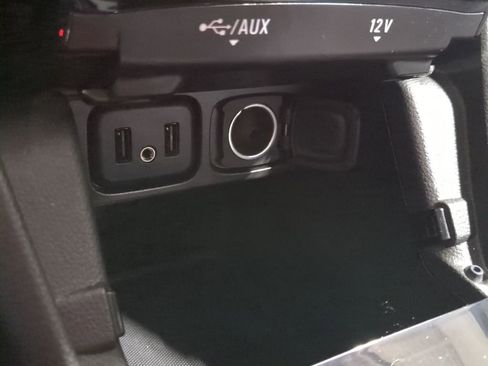 Used 2019 Buick Encore Essence image 34