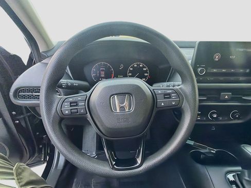 Certified 2023 Honda HR-V LX image 10