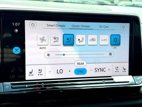 New 2026 Volkswagen Atlas SE FWD image 15