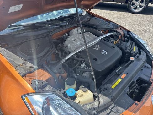Used 2005 Nissan 350Z Touring RWD image 45
