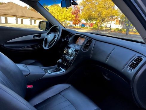 Used 2017 INFINITI QX50 Base image 28