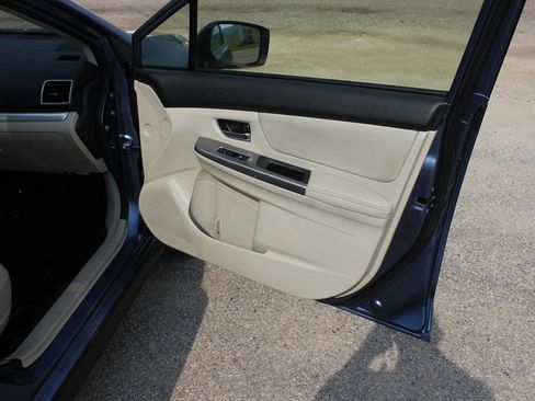 Used 2015 Subaru Crosstrek 2.0i Premium image 35