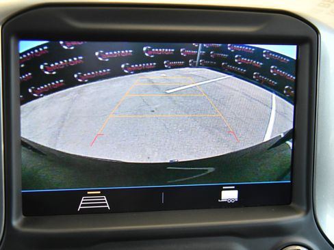 Used 2022 Chevrolet Silverado 1500 LT RWD image 18