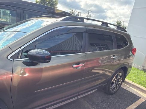Used 2024 Subaru Ascent Touring AWD/4WD image 4