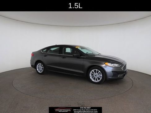 Used 2019 Ford Fusion SE image 26