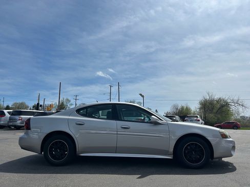 Used 2007 Pontiac Grand Prix w/ Sport Package image 7