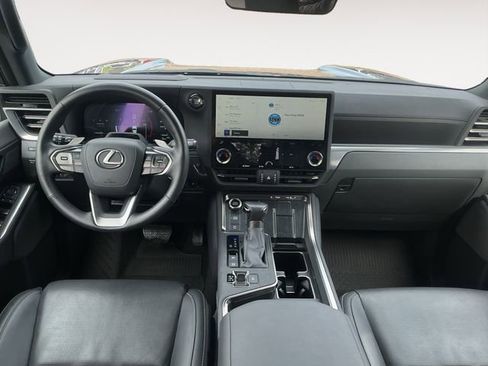 Used 2024 Lexus GX 550 w/ Accessory Package (Z1) AWD/4WD image 10