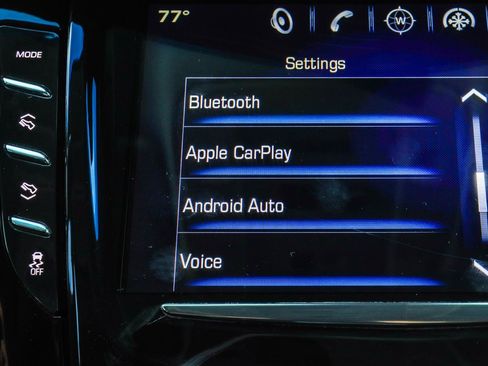 Used 2018 Cadillac Escalade Luxury image 11