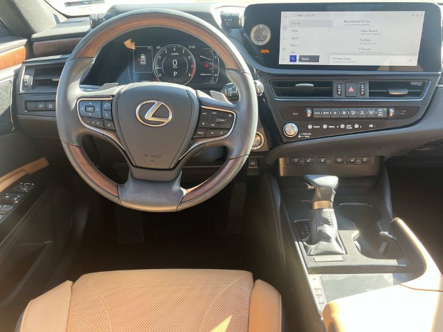 Certified 2024 Lexus ES 350 Ultra Luxury w/ Accessory Package (Z2) FWD image 13