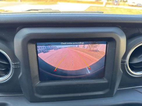 Used 2021 Jeep Wrangler Unlimited Sahara w/ LED Lighting Group image 12