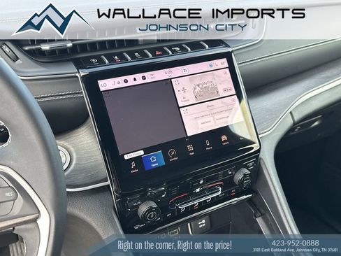 Used 2024 Jeep Grand Cherokee Limited image 24